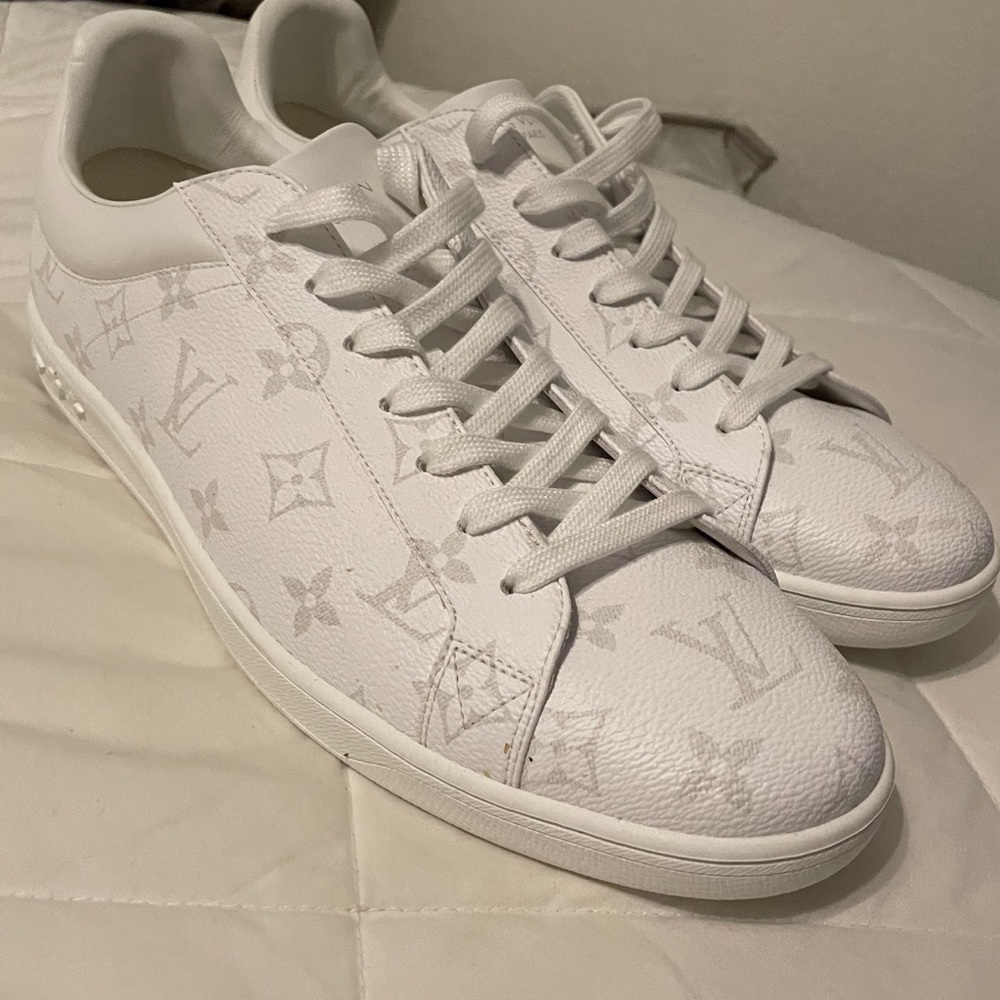 Men’s Louis Vuitton Sneakers- never been worn